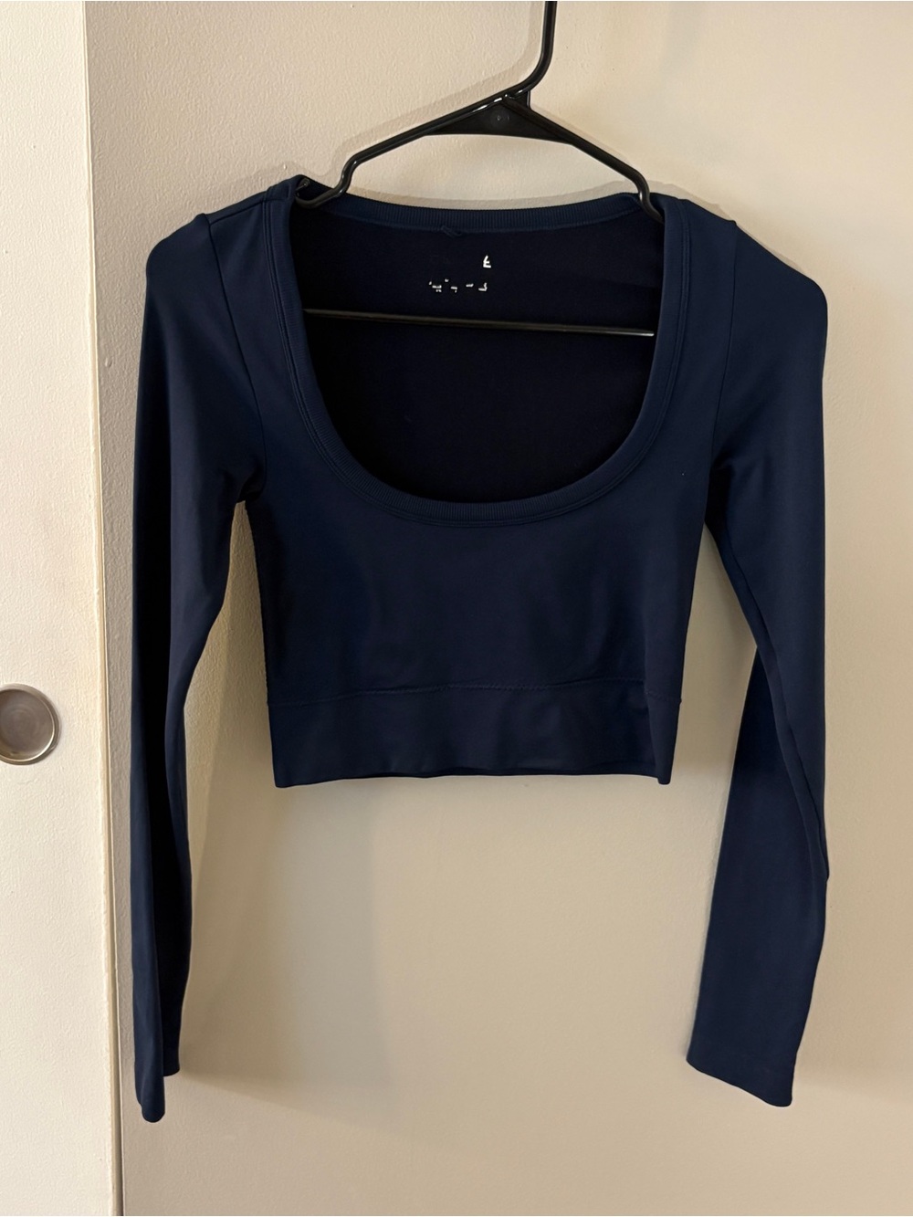 Garage Navy Blue Scoop Neck Long Sleeve Seamless Crop Top Size Women's Small